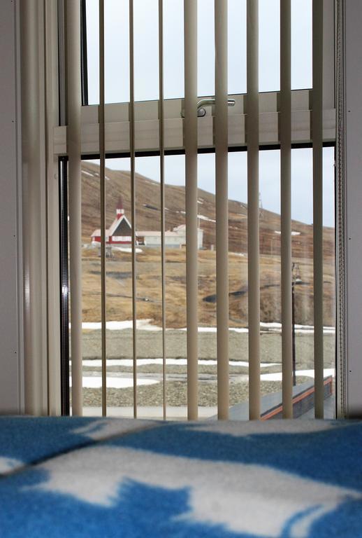 Svalbard Apartment ลองเยียร์เบียน ภายนอก รูปภาพ