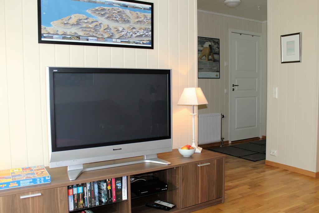 Svalbard Apartment ลองเยียร์เบียน ภายนอก รูปภาพ