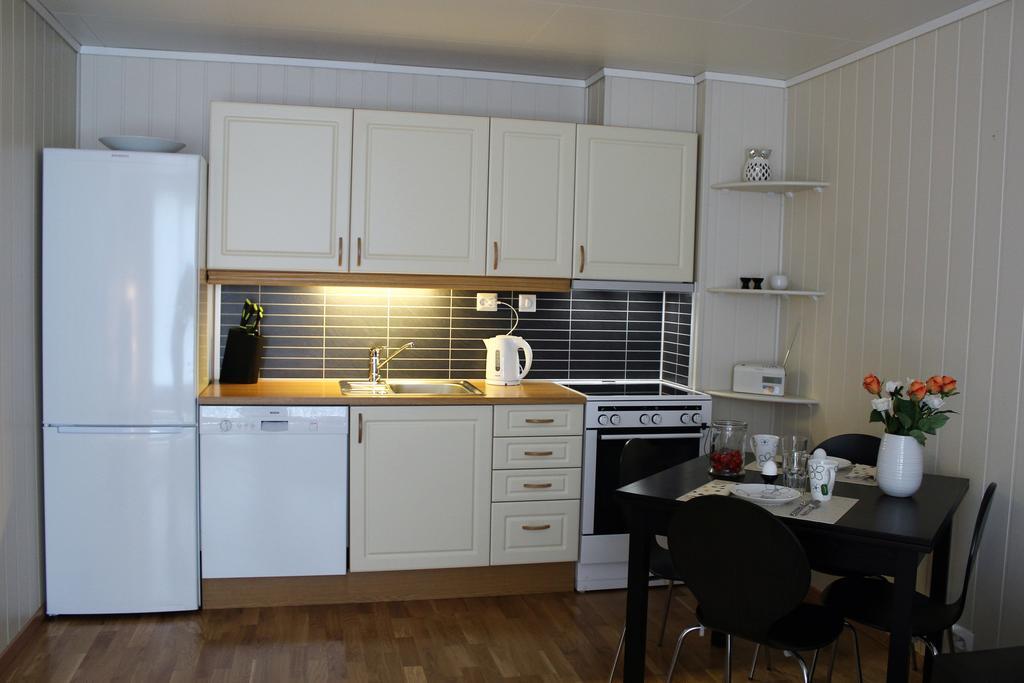 Svalbard Apartment ลองเยียร์เบียน ภายนอก รูปภาพ