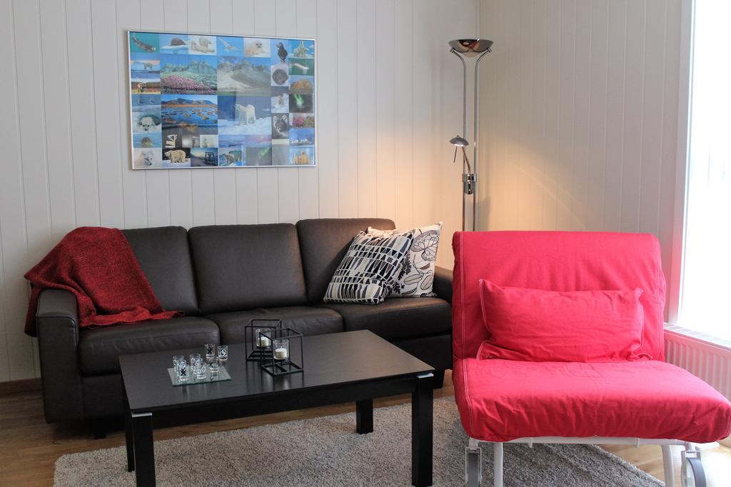 Svalbard Apartment ลองเยียร์เบียน ภายนอก รูปภาพ